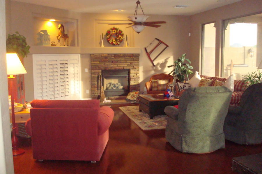 4120 East Pullman Road Cave Creek, AZ 85331 - Photo 2 of 5 FAMILY ROOM