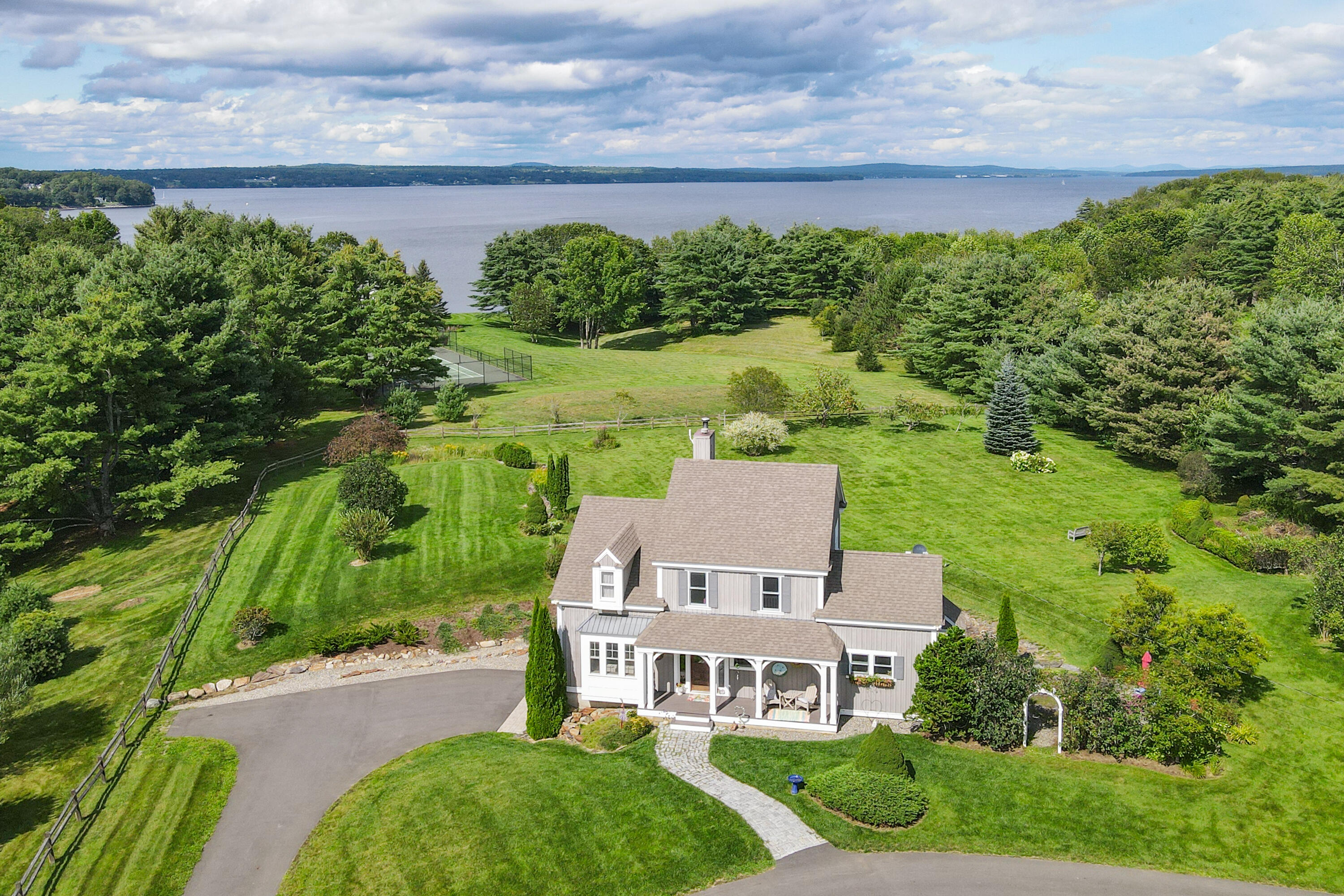 01-94BaysideRd-Northport-KS