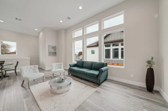 $2,450 | 2504 West Tidwell Road, Unit C, Houston, TX 77091