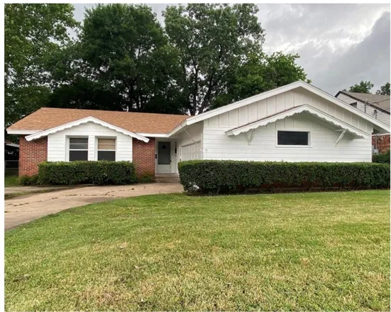 $205,000 | 1212 North Grant Drive, Sherman, TX 75092