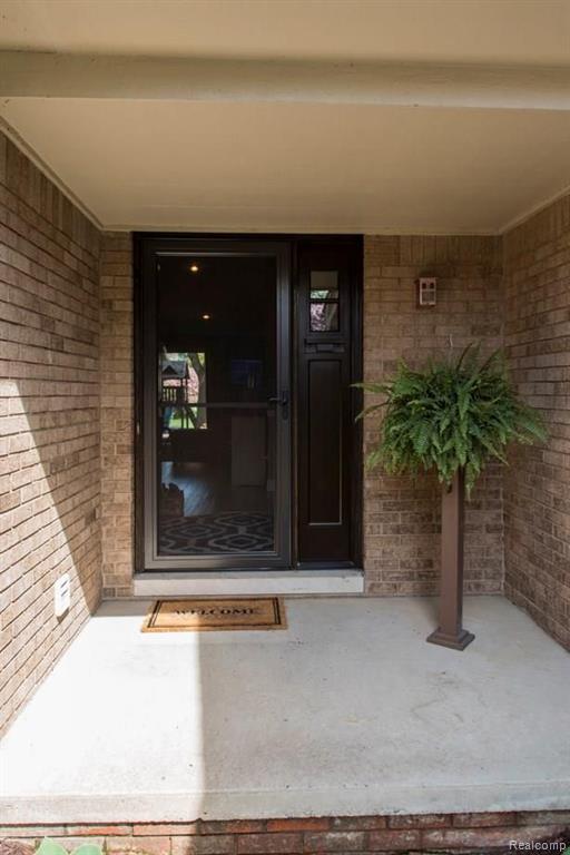 1634 Hillside Lane Rochester Hills, MI 48307 - Photo 19 of 61