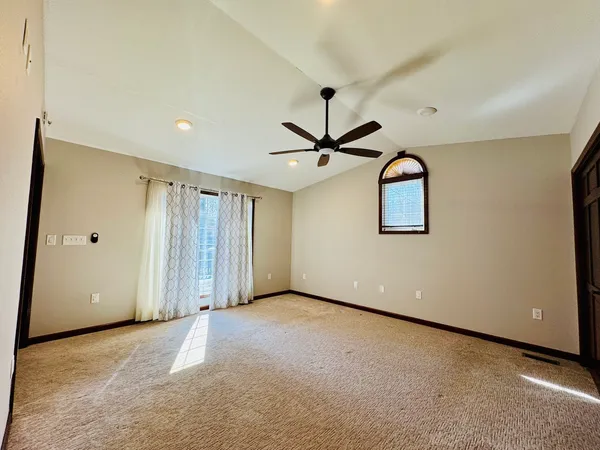 $295,000 | 725 Old Orchard Drive, Benton, IL 62812