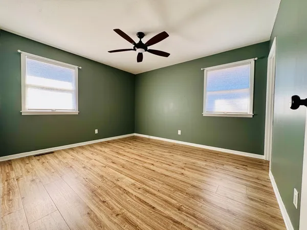 $295,000 | 725 Old Orchard Drive, Benton, IL 62812