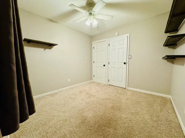 $295,000 | 725 Old Orchard Drive, Benton, IL 62812