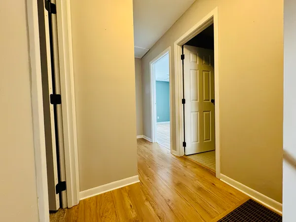 $295,000 | 725 Old Orchard Drive, Benton, IL 62812