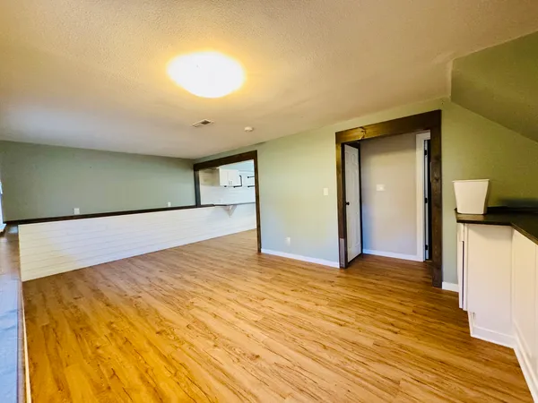 $295,000 | 725 Old Orchard Drive, Benton, IL 62812