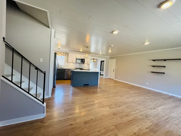 $295,000 | 725 Old Orchard Drive, Benton, IL 62812