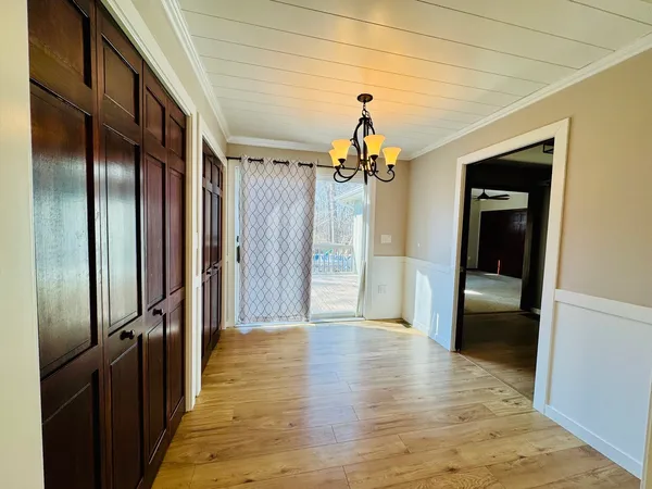 $295,000 | 725 Old Orchard Drive, Benton, IL 62812