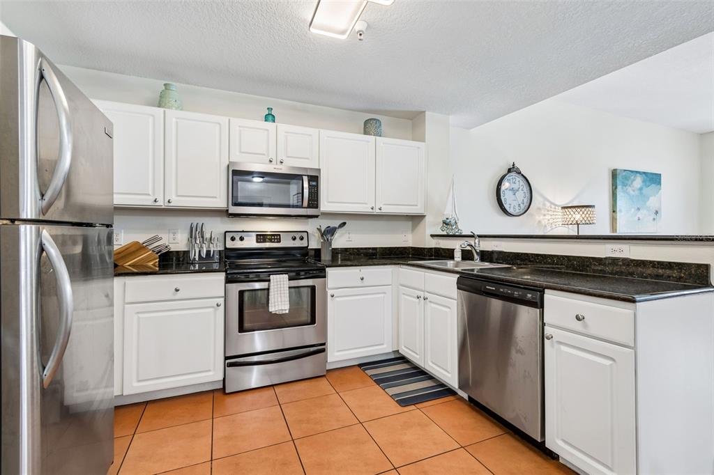 13235 Gulf Boulevard, Unit 603 St. Petersburg, FL 33708 - Photo 6 of 57