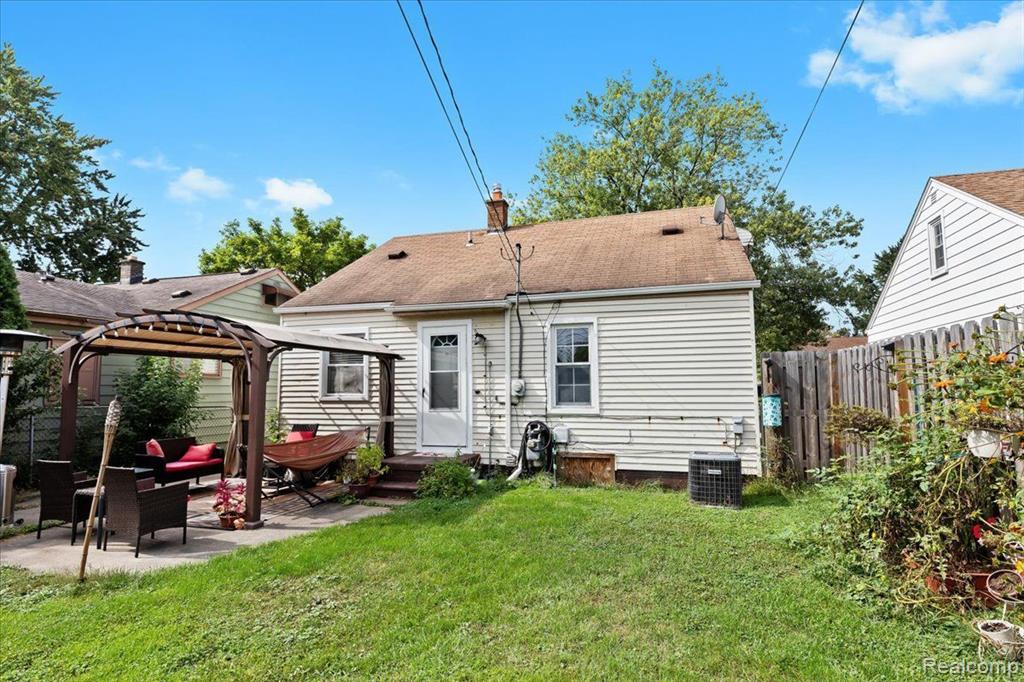 4941 Merrick Street Dearborn Heights, MI 48125 - Photo 10 of 27