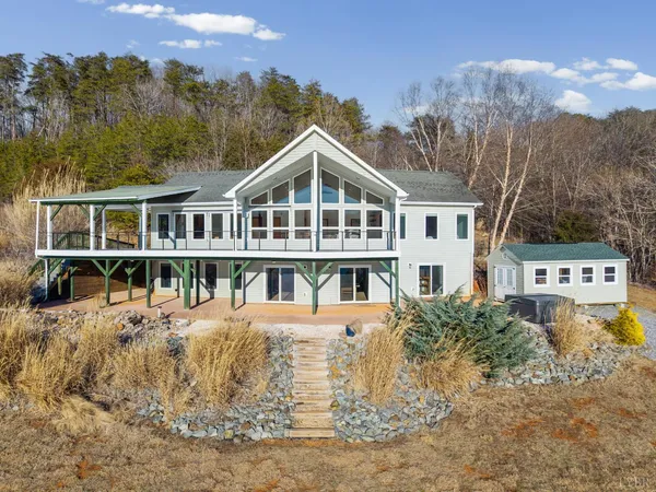 $759,900 | 209 Leesville Lake Court, Pittsville, VA 24139