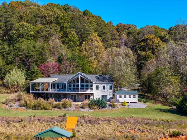 $759,900 | 209 Leesville Lake Court, Pittsville, VA 24139
