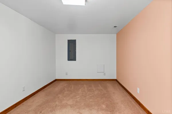 $759,900 | 209 Leesville Lake Court, Pittsville, VA 24139