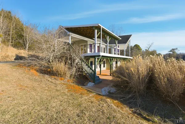 $759,900 | 209 Leesville Lake Court, Pittsville, VA 24139