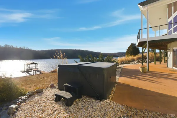 $759,900 | 209 Leesville Lake Court, Pittsville, VA 24139