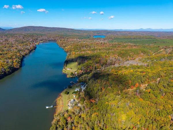 $759,900 | 209 Leesville Lake Court, Pittsville, VA 24139