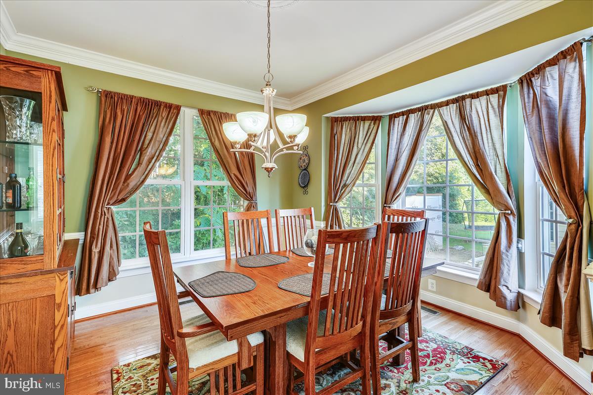 669 Hunters Road Culpeper, VA 22701 - Photo 13 of 30 Dining Room connected to Kitchen