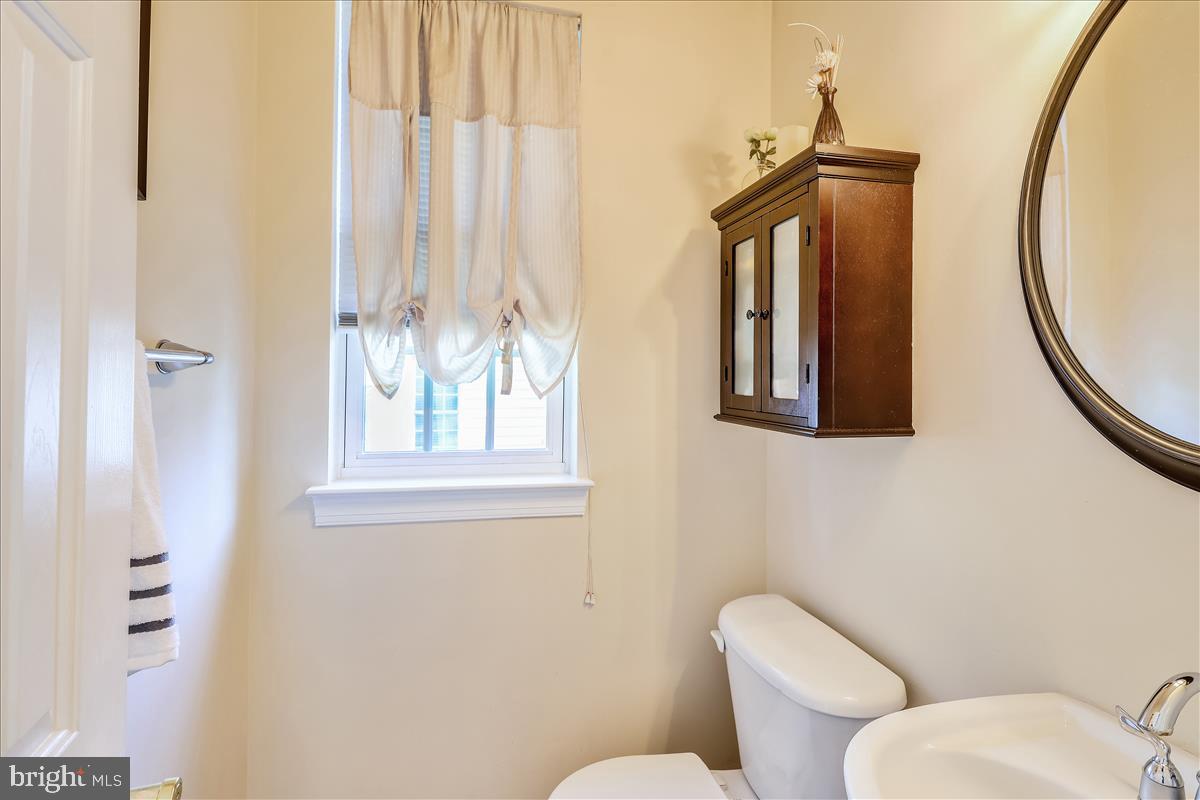 669 Hunters Road Culpeper, VA 22701 - Photo 14 of 30 Half bath on main level