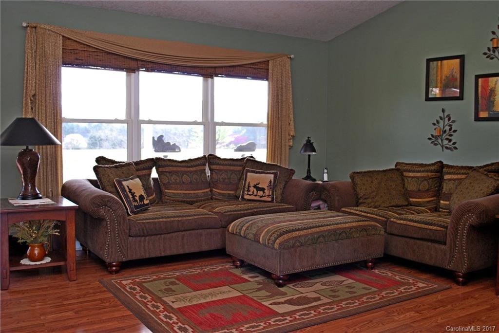 89 Gibbs Road Leicester, NC 28748 - Photo 14 of 24 Gallery Image 14