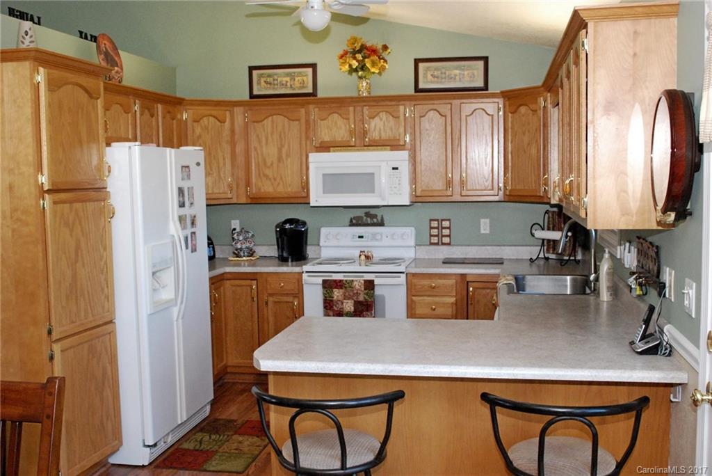 89 Gibbs Road Leicester, NC 28748 - Photo 21 of 24 Gallery Image 21