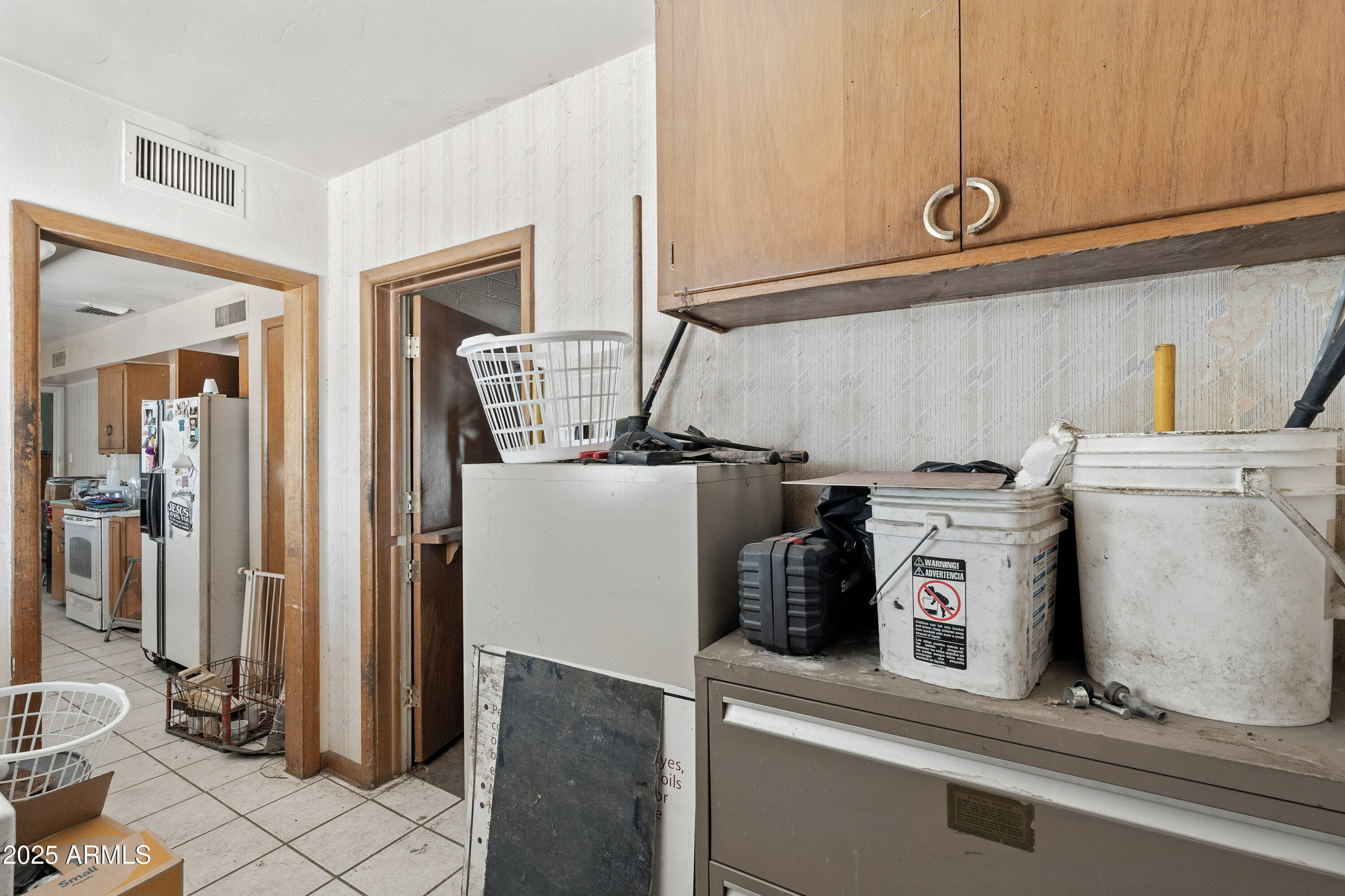 30 West Bethany Home Road Phoenix, AZ 85013 - Photo 31 of 42 Laundry Room