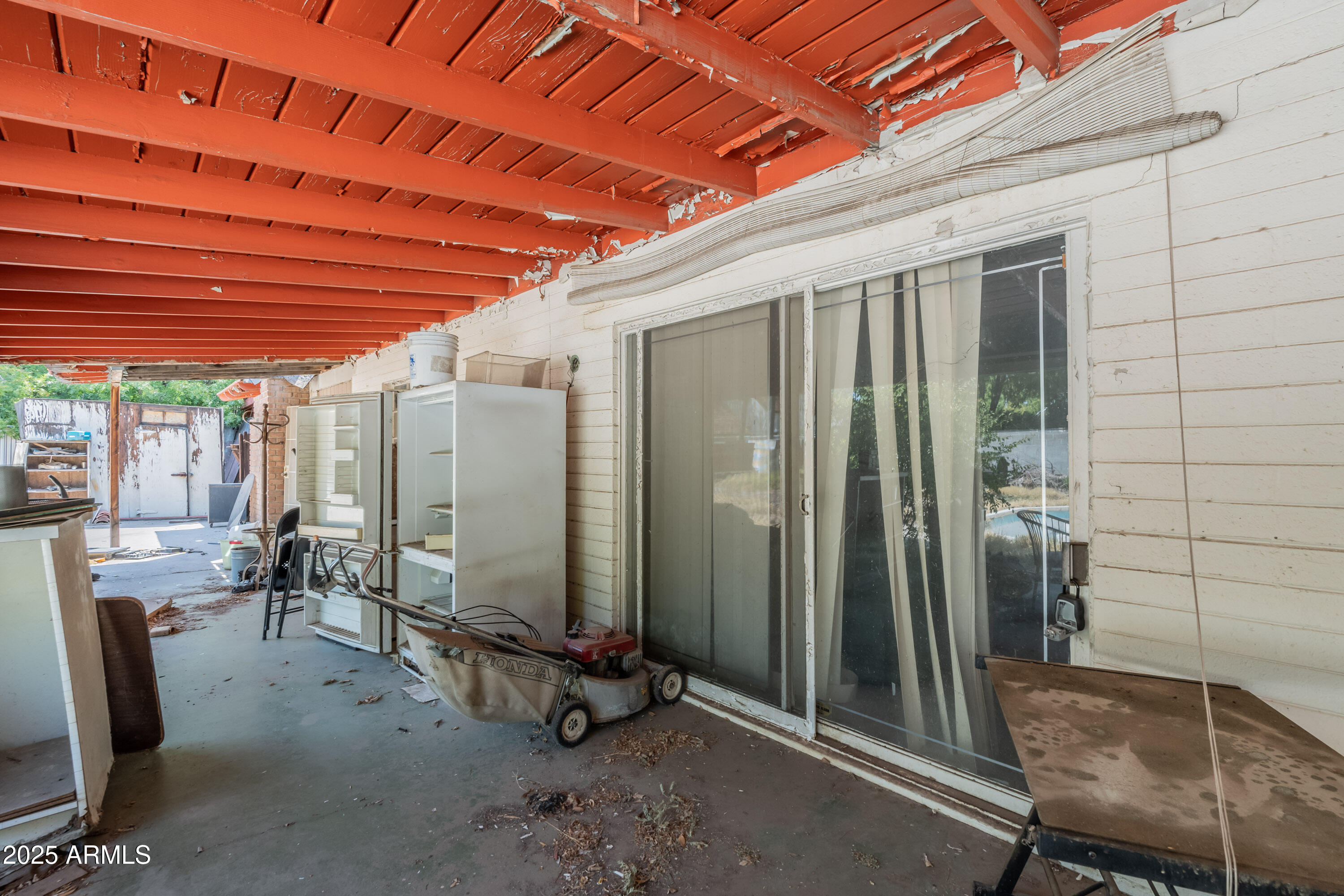 30 West Bethany Home Road Phoenix, AZ 85013 - Photo 33 of 42 Patio