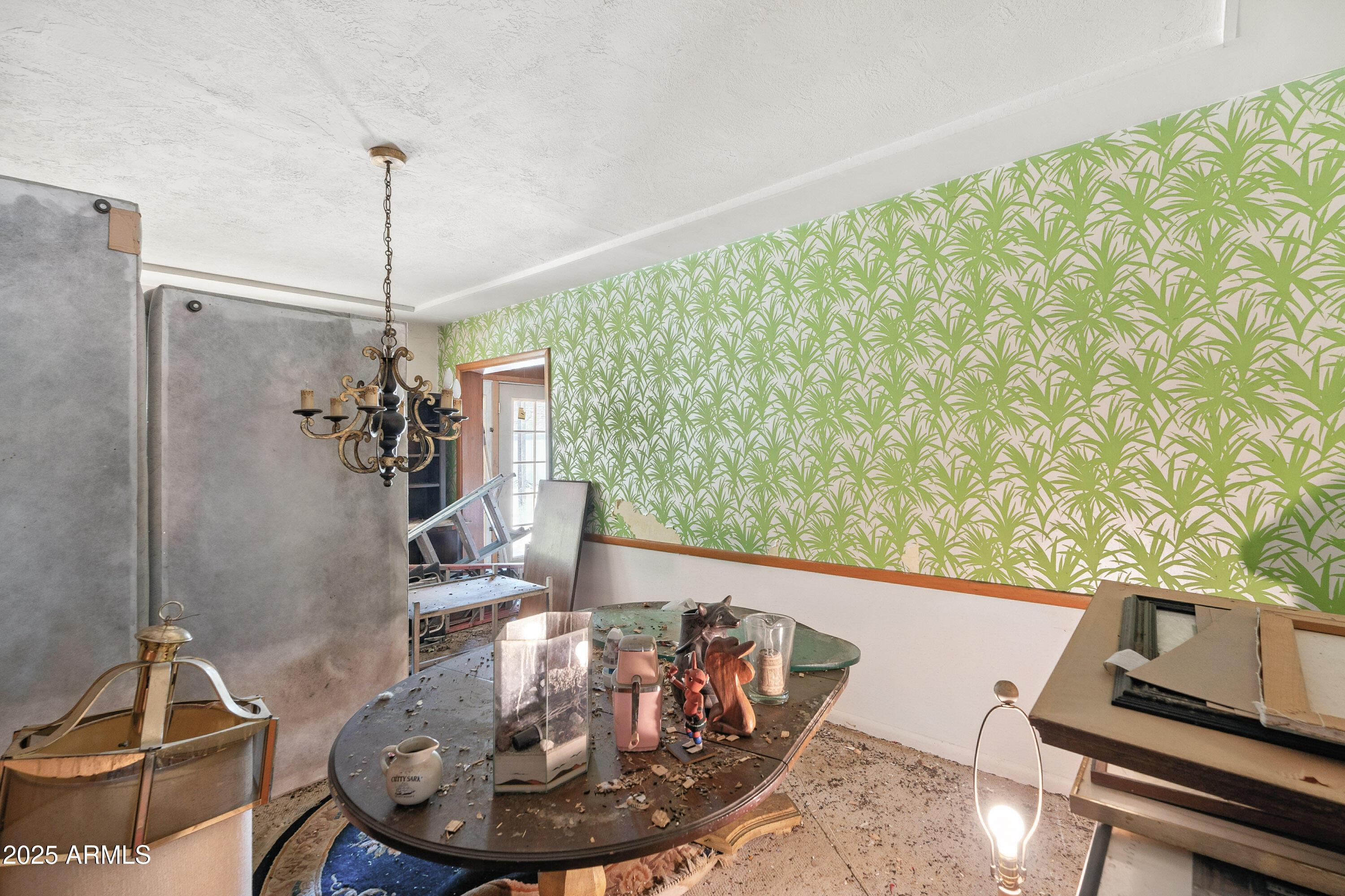 30 West Bethany Home Road Phoenix, AZ 85013 - Photo 10 of 42 Dining Room