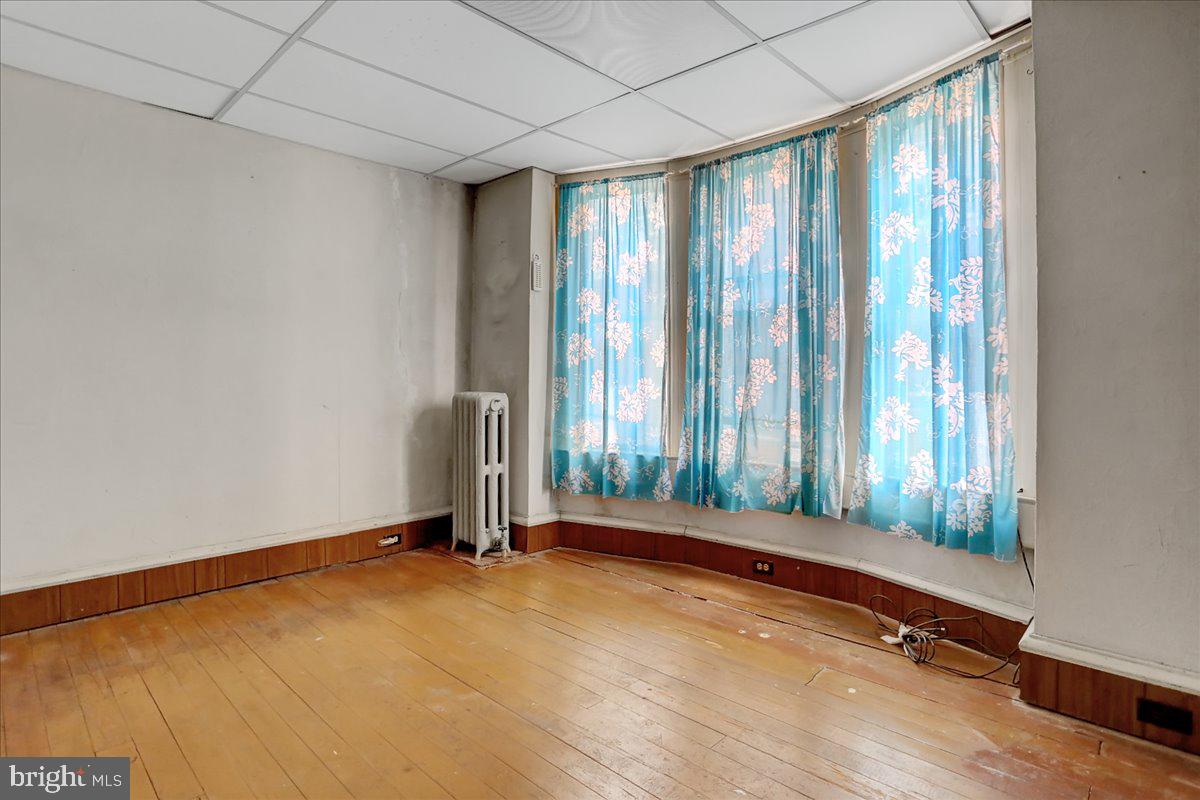 435 Spring Street Reading, PA 19601 - Photo 15 of 38 Bedroom #2 11x11