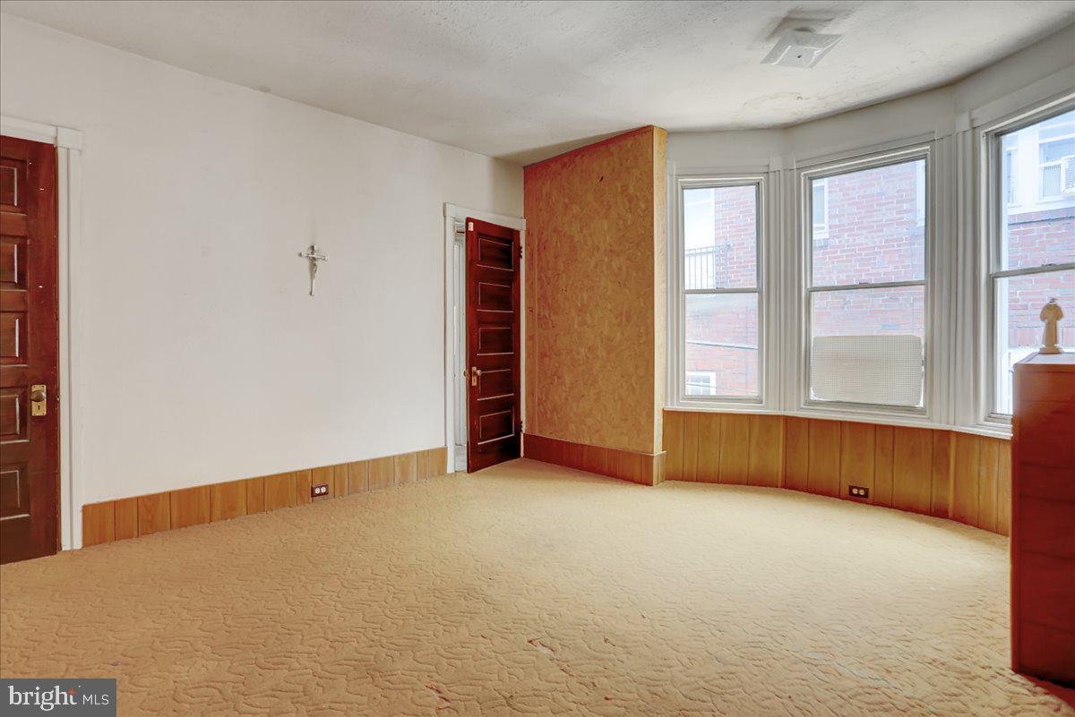 435 Spring Street Reading, PA 19601 - Photo 19 of 38 Bedroom #3 14x12