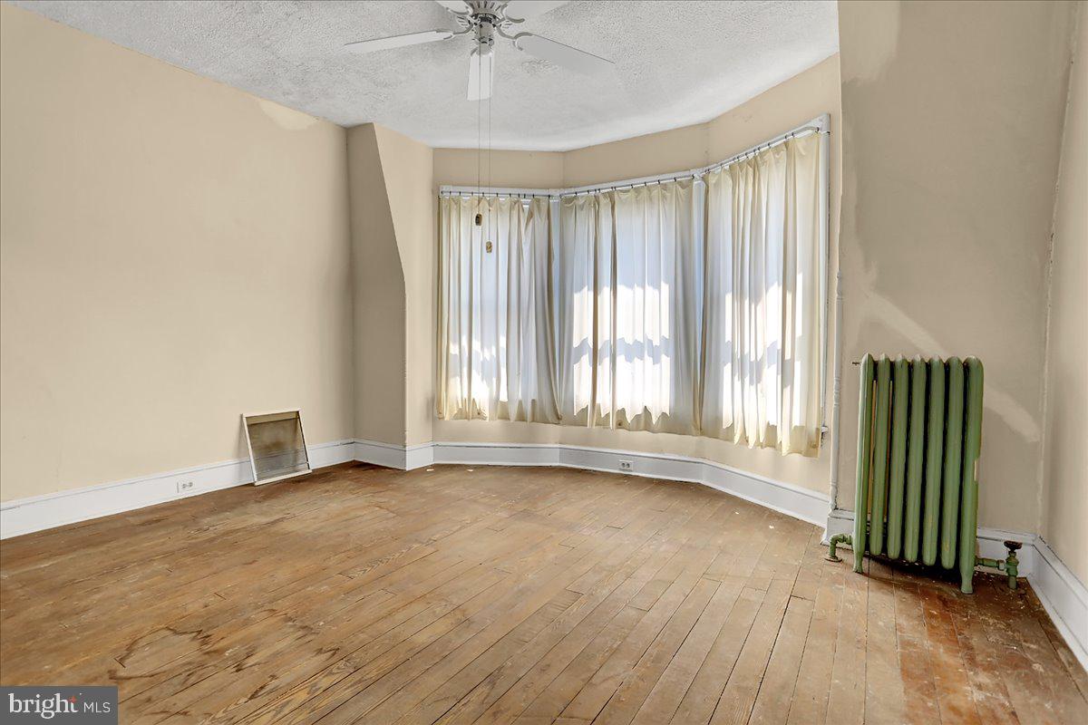 435 Spring Street Reading, PA 19601 - Photo 25 of 38 Bedroom #5 12x10