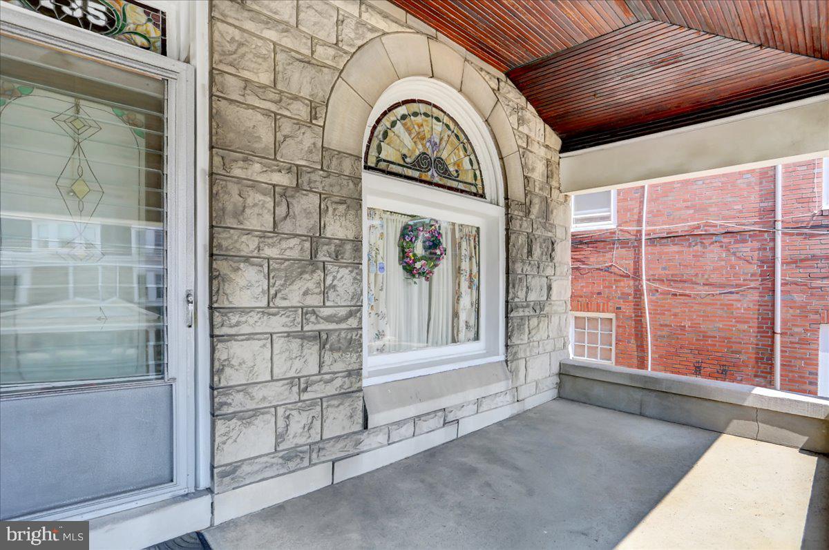 435 Spring Street Reading, PA 19601 - Photo 31 of 38 Front Porch
