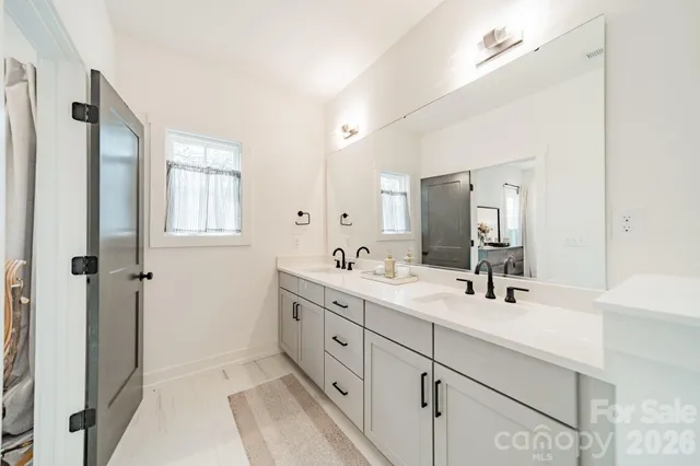 $635,000 | 608 Ambassador Street, Charlotte, NC 28208