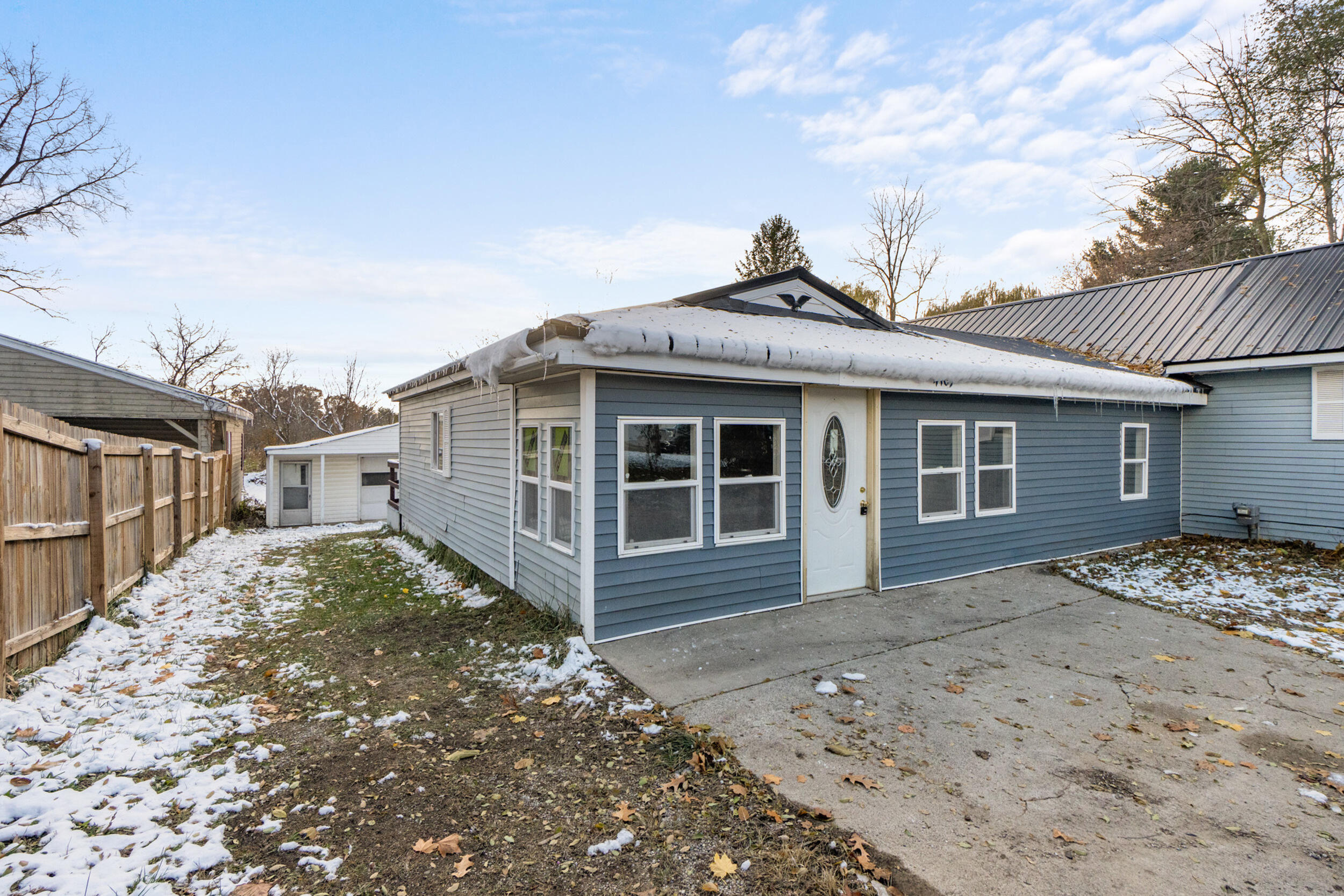 4109 Page Avenue Michigan Center, MI 49254 - Photo 5 of 42 5_4109 page ave michigan center mi - 00