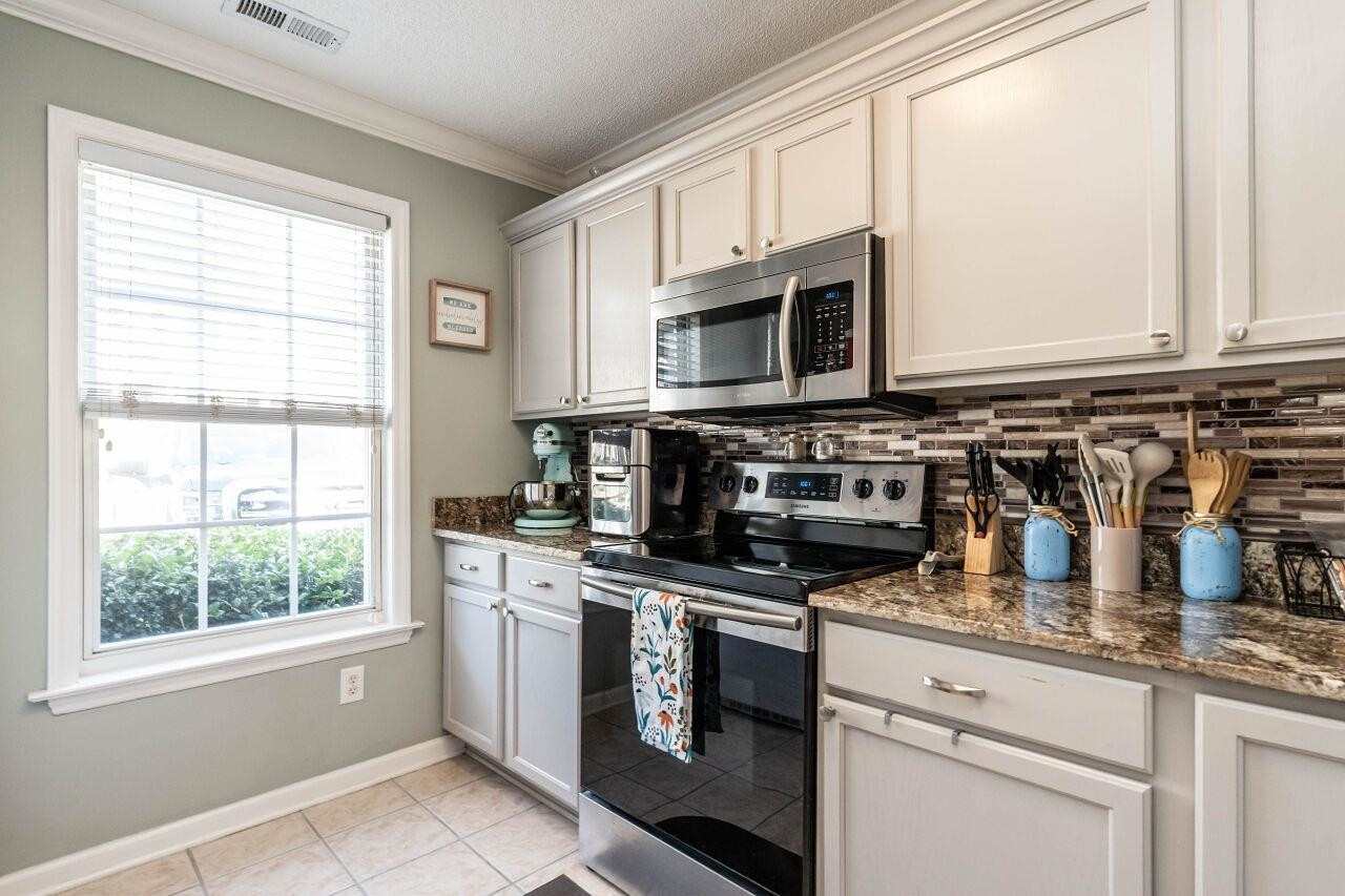 2242 Turtle Point Drive Raleigh, NC 27604 - Photo 5 of 28 Kitchen