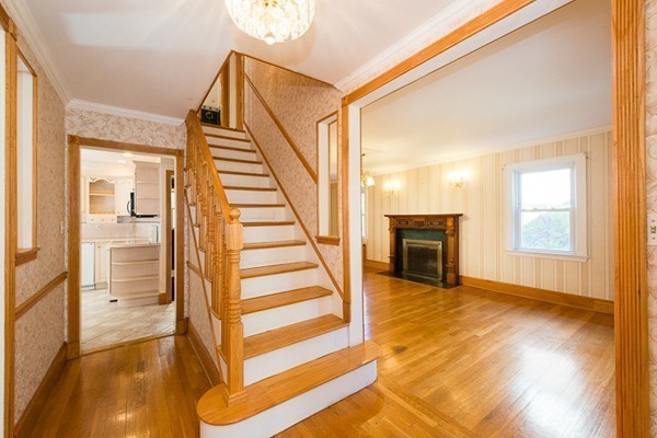 234 Bonad Road Brookline, MA 02467 - Photo 4 of 24 Gallery Image 4