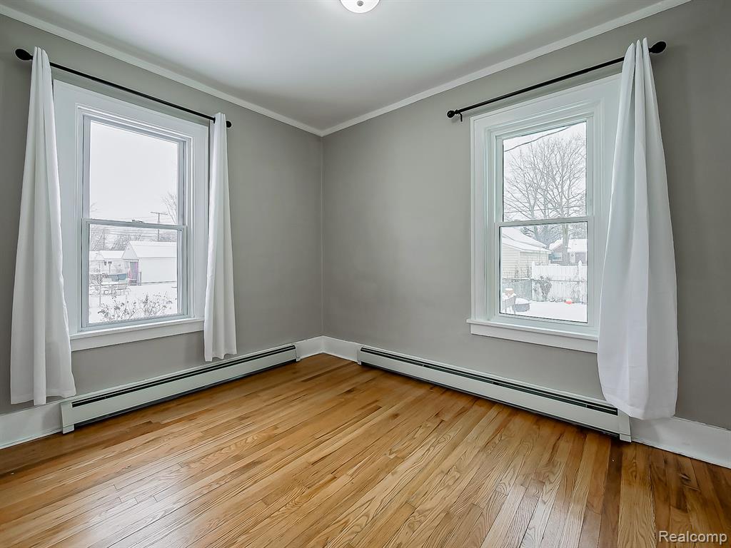 2825 Queen Street Dearborn, MI 48124 - Photo 14 of 27