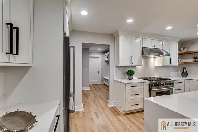 $1,799,999 | 569 Riverside Drive, Princeton, NJ 08540