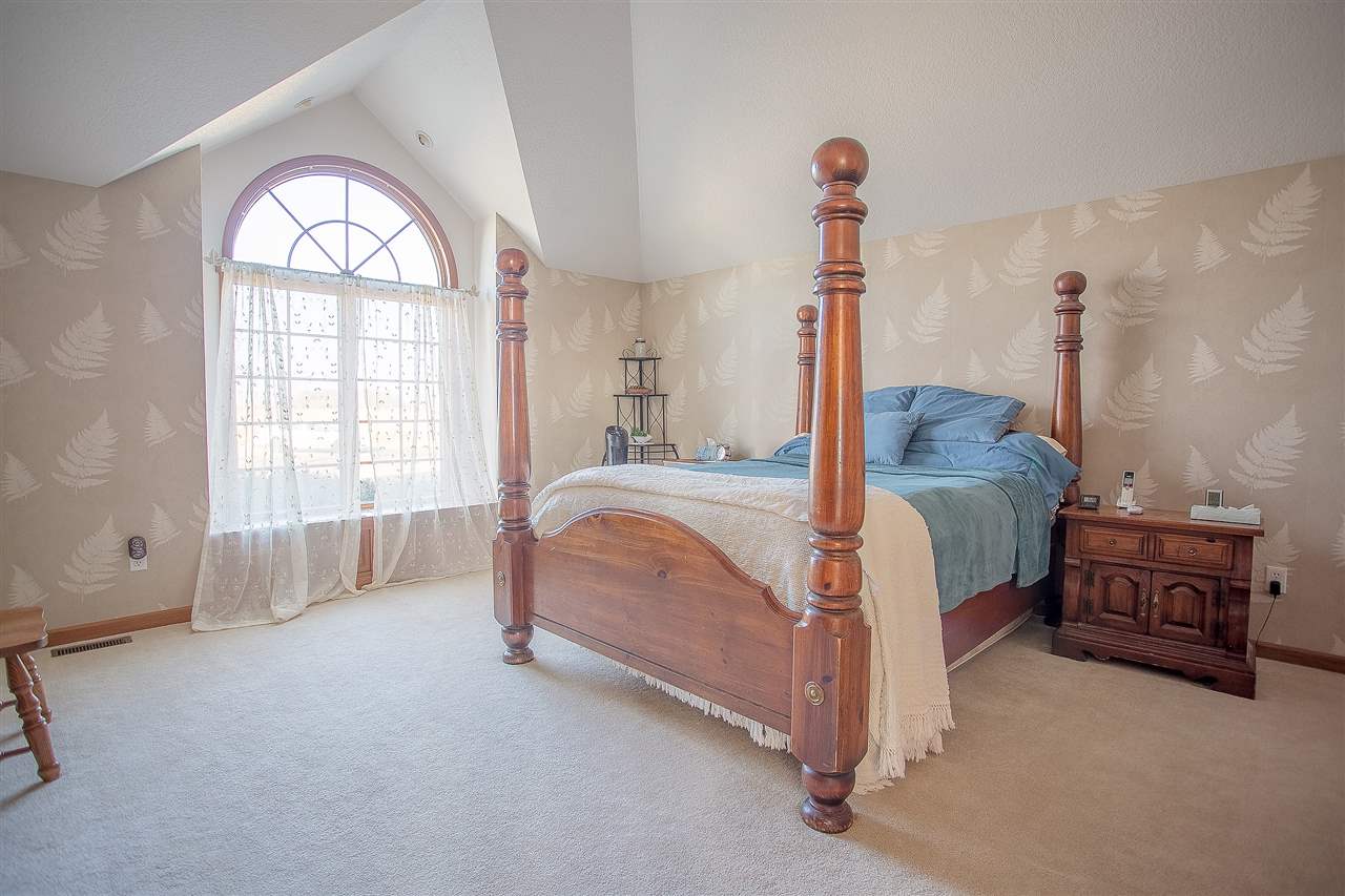 17210 Lochner Road Spencerville, IN 46788 - Photo 13 of 36