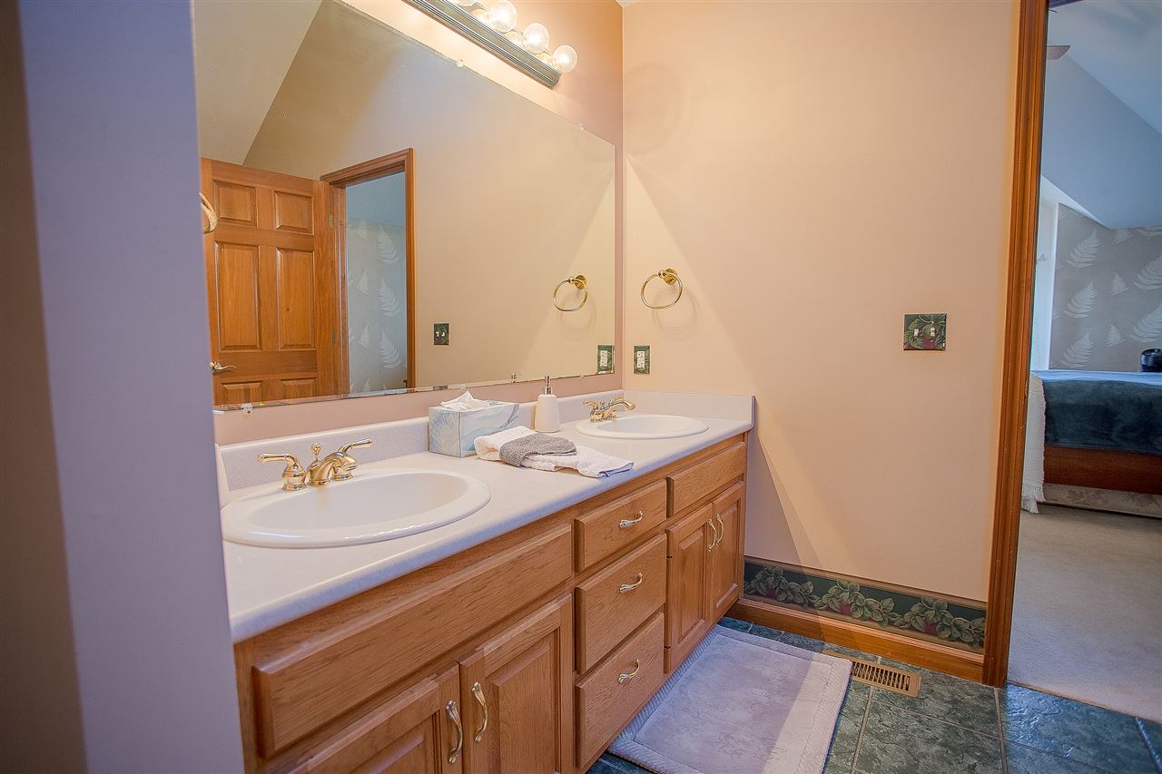 17210 Lochner Road Spencerville, IN 46788 - Photo 18 of 36