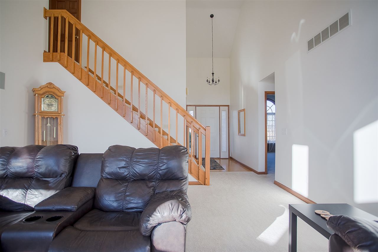17210 Lochner Road Spencerville, IN 46788 - Photo 7 of 36