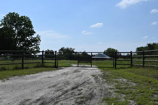$799,900 | 8698 River Bend Road, Oakwood, TX 75855