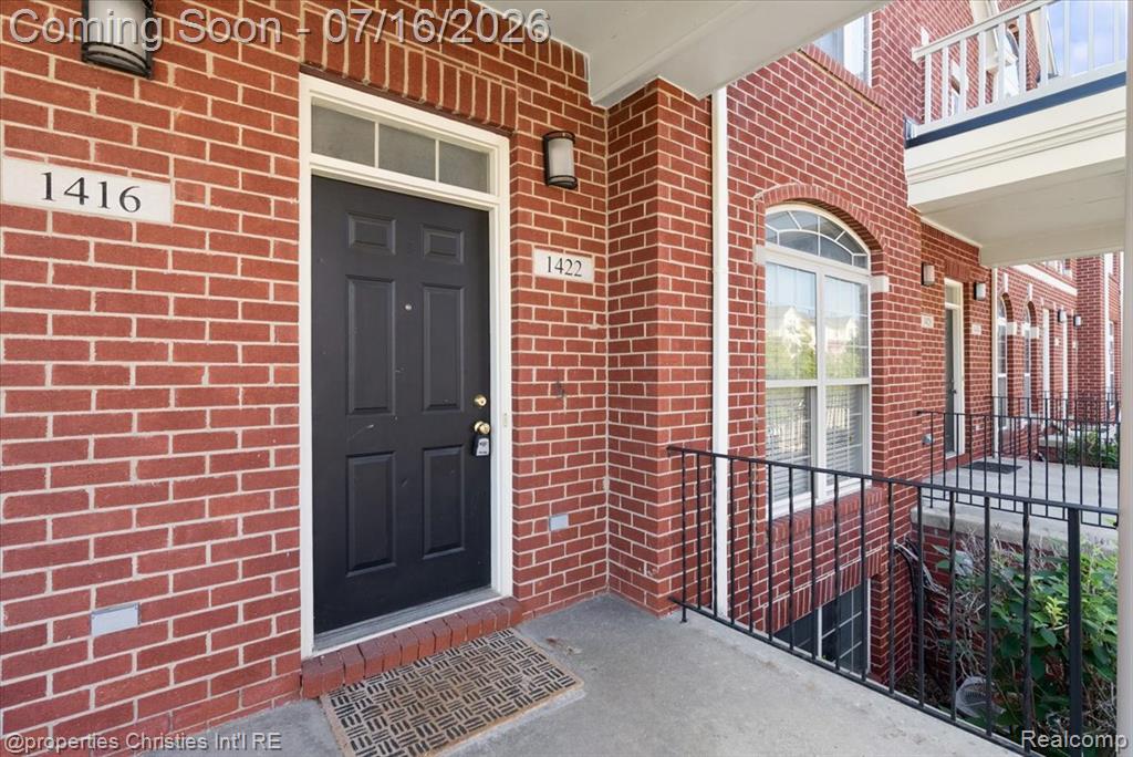 1422 Raliegh Place Troy, MI 48084 - Photo 4 of 39