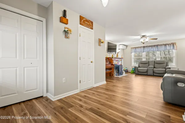 $484,900 | 213 Raymond Drive, Jermyn, PA 18433