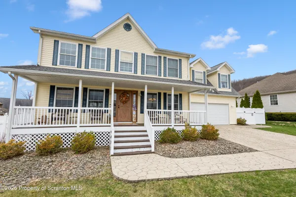 $484,900 | 213 Raymond Drive, Jermyn, PA 18433