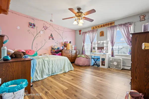 $484,900 | 213 Raymond Drive, Jermyn, PA 18433