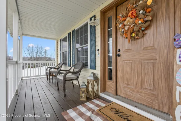 $484,900 | 213 Raymond Drive, Jermyn, PA 18433