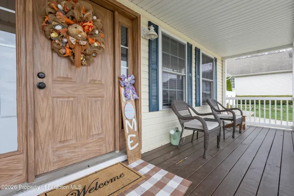 $484,900 | 213 Raymond Drive, Jermyn, PA 18433