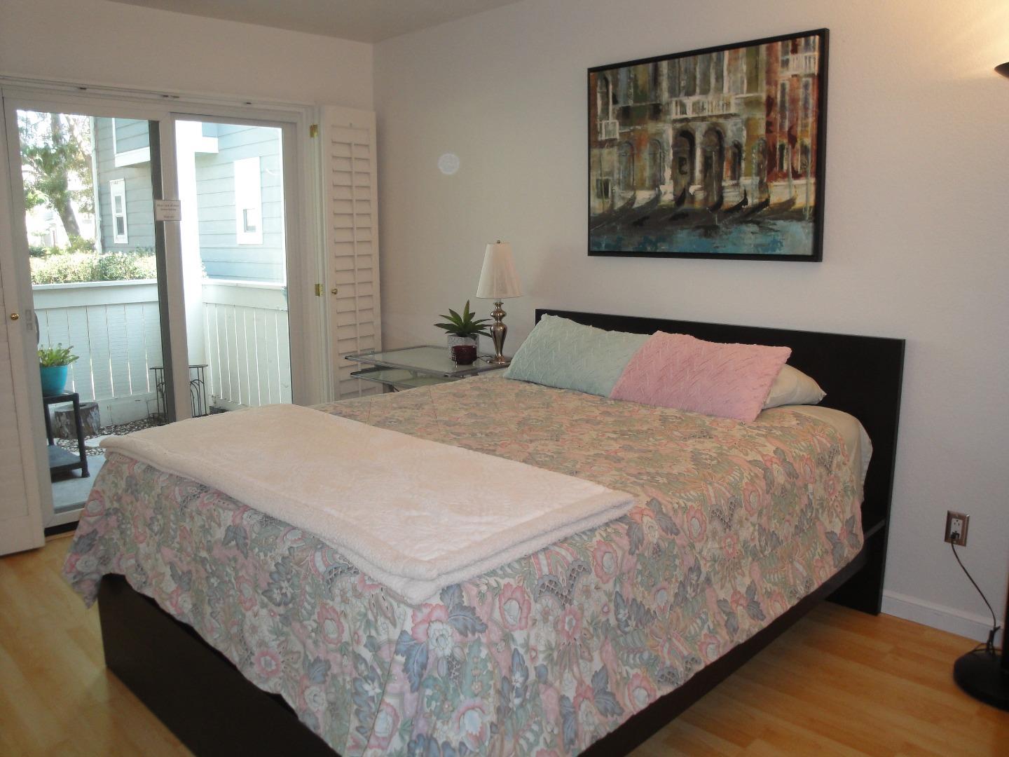 1046 Rudder Lane Foster City, CA 94404 - Photo 14 of 30 Gallery Image 14