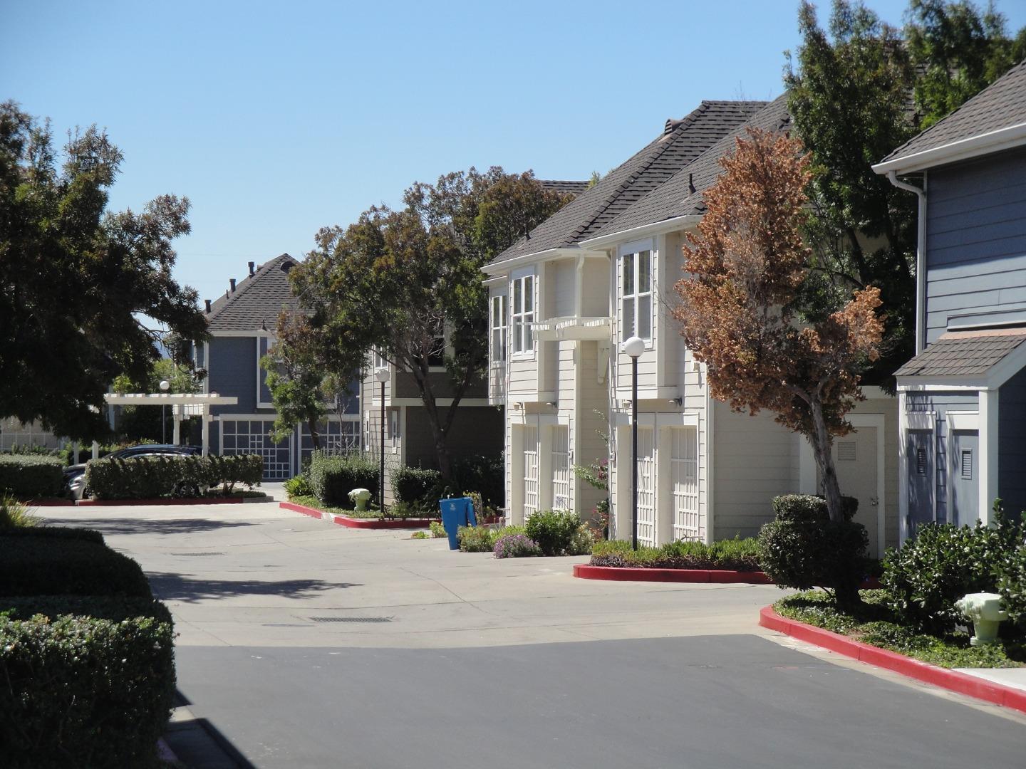 1046 Rudder Lane Foster City, CA 94404 - Photo 27 of 30 Gallery Image 27