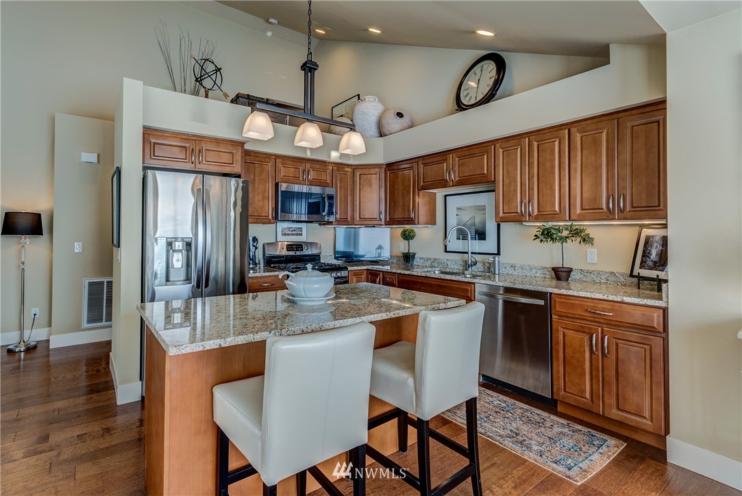 1856 Watkins Road Freeland, WA 98249 - Photo 6 of 23